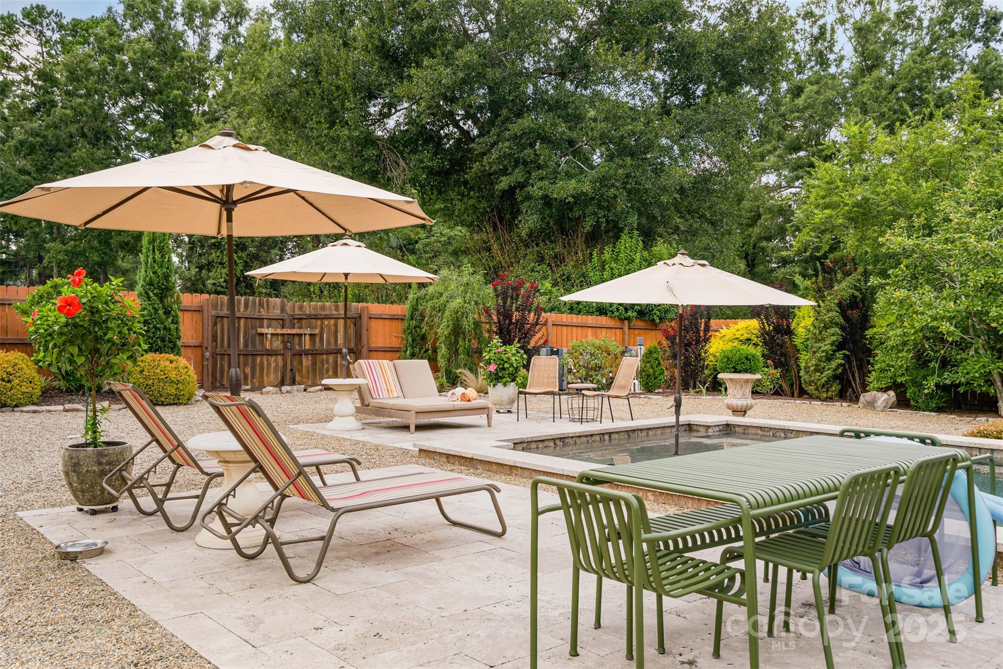 Country Club Estates - Residential