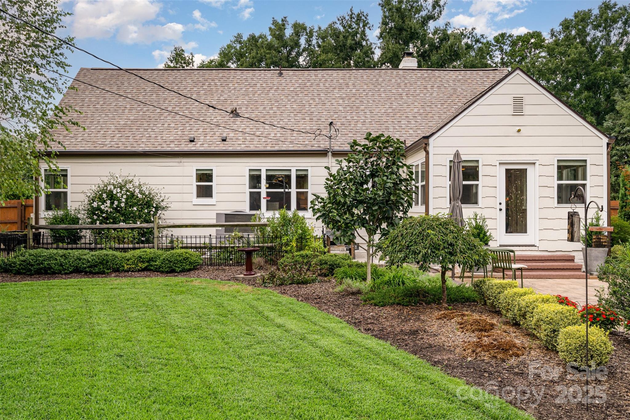 Country Club Estates - Residential