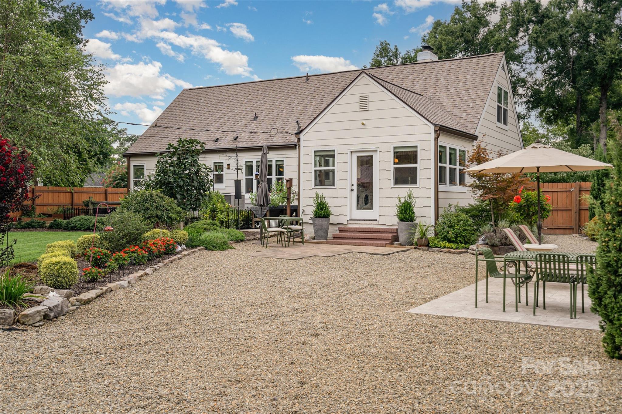 Country Club Estates - Residential