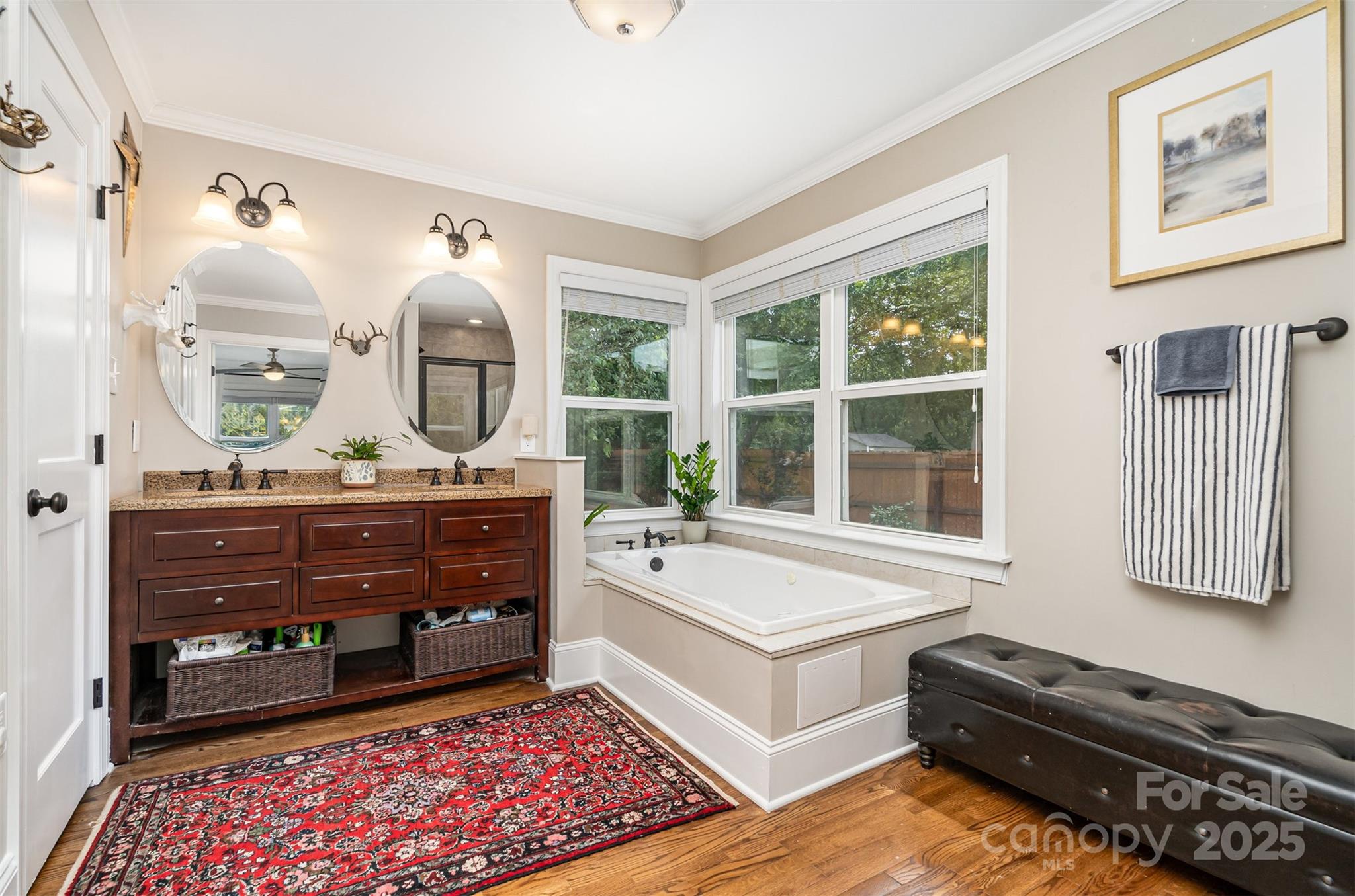 Country Club Estates - Residential