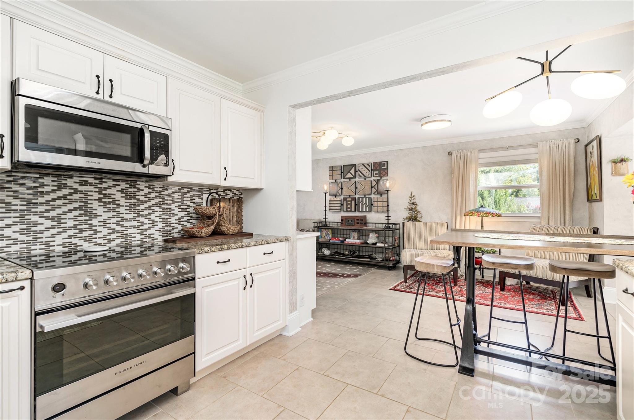 Country Club Estates - Residential