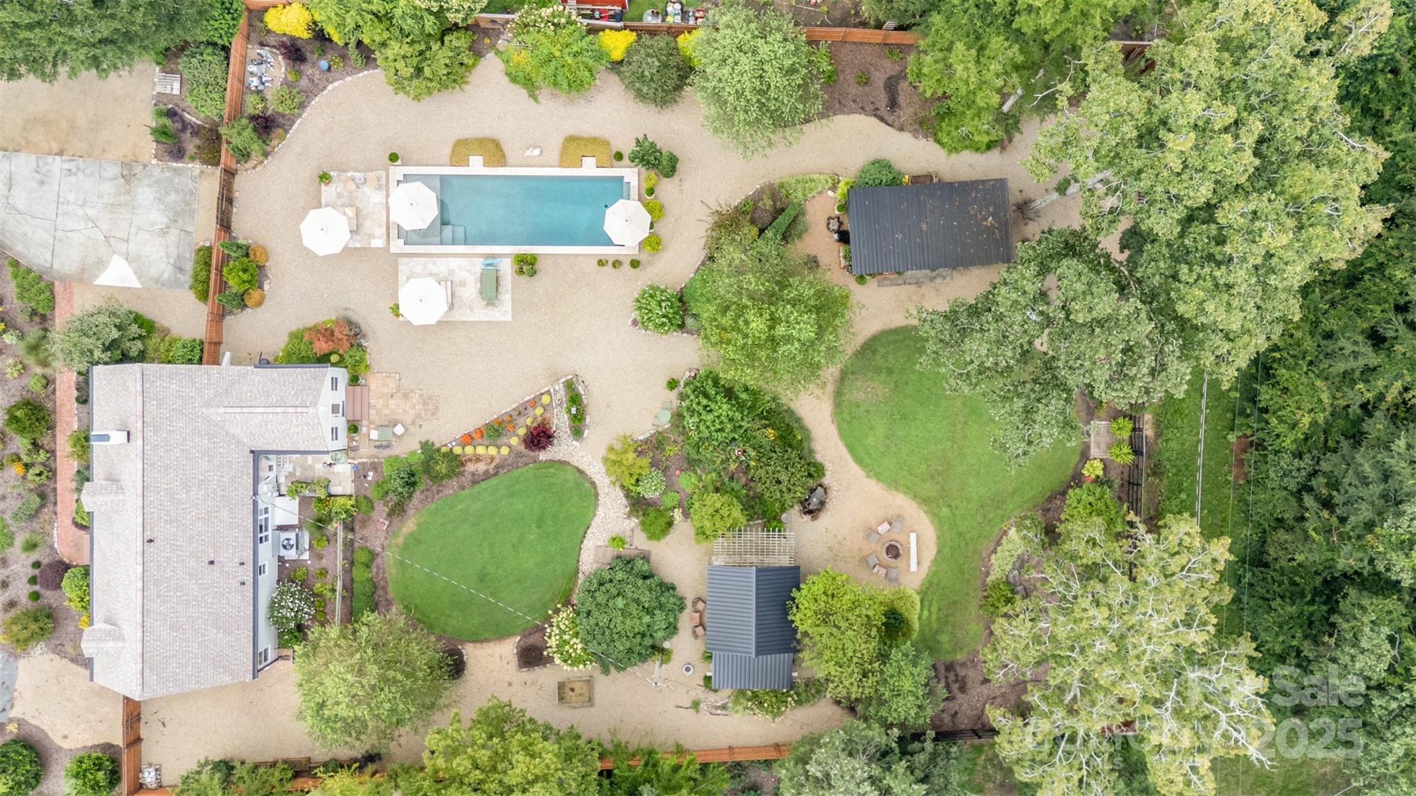 Country Club Estates - Residential