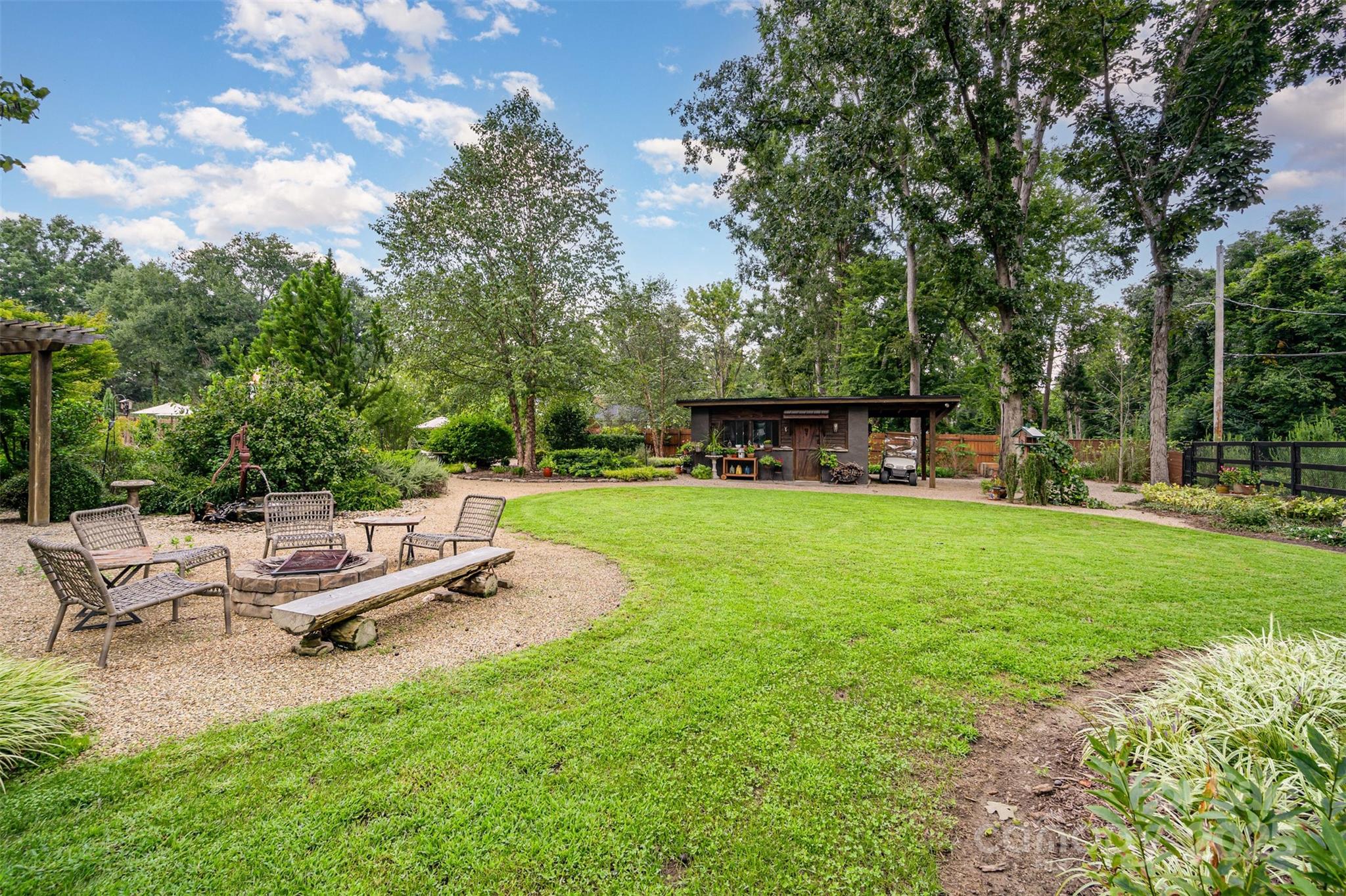 Country Club Estates - Residential