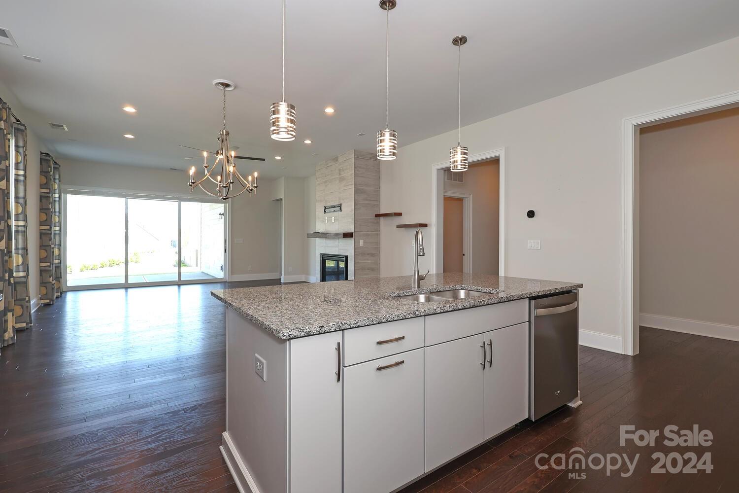 Regency at Palisades - Residential