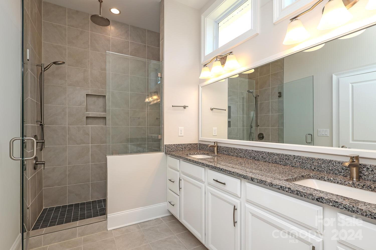 Regency at Palisades - Residential