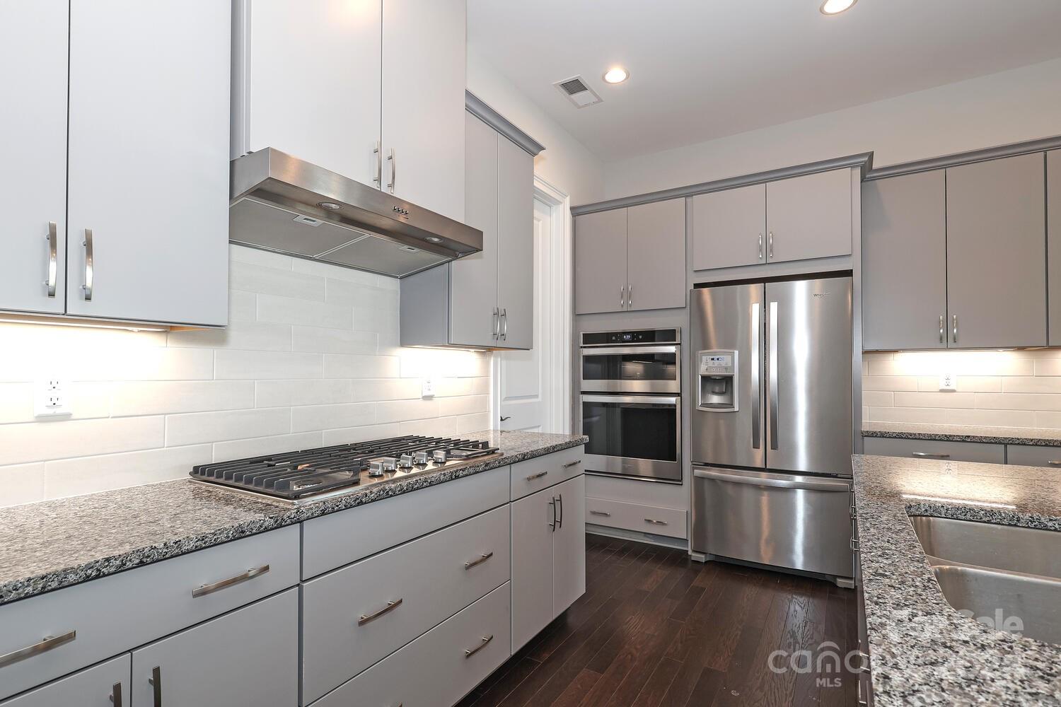 Regency at Palisades - Residential