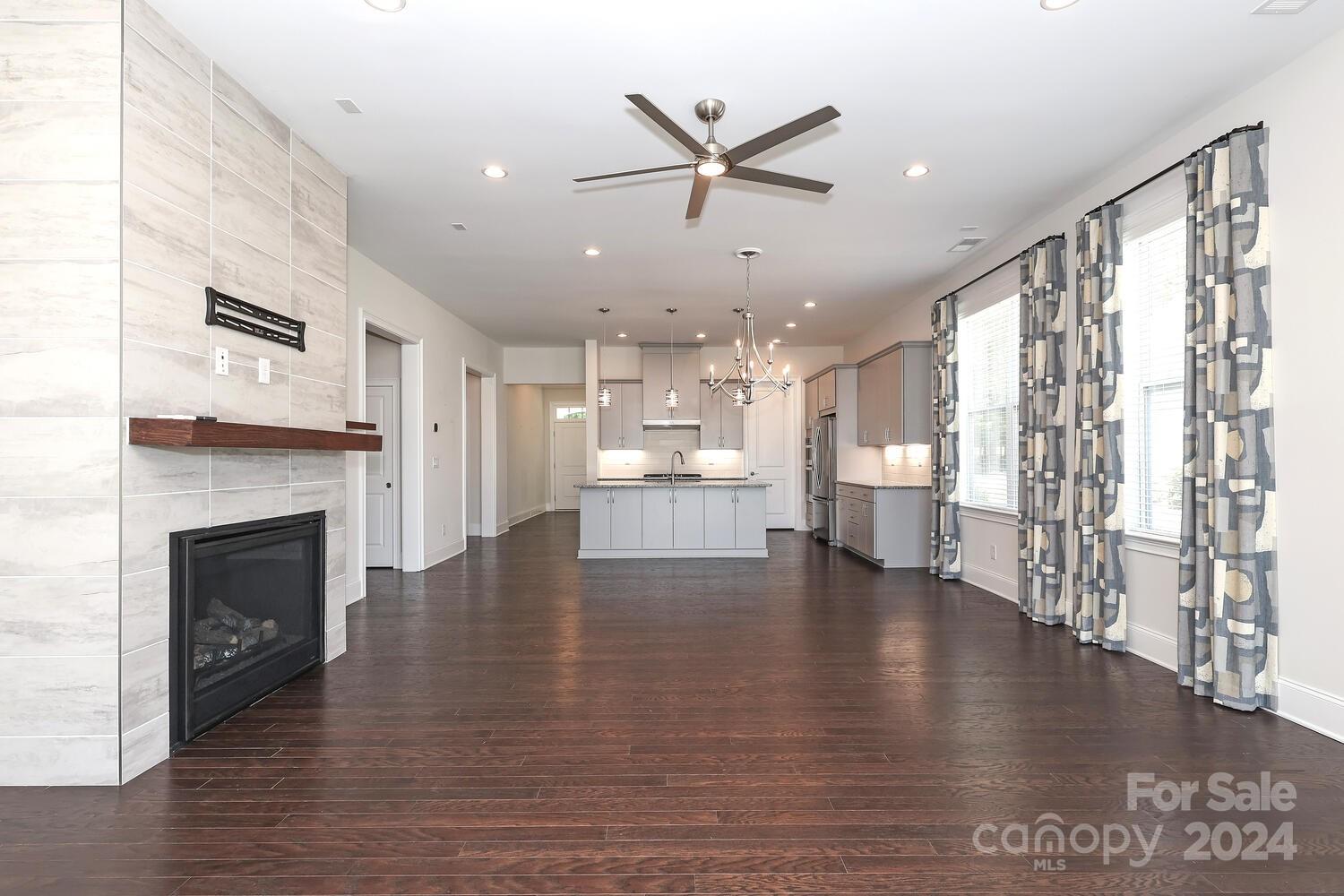 Regency at Palisades - Residential