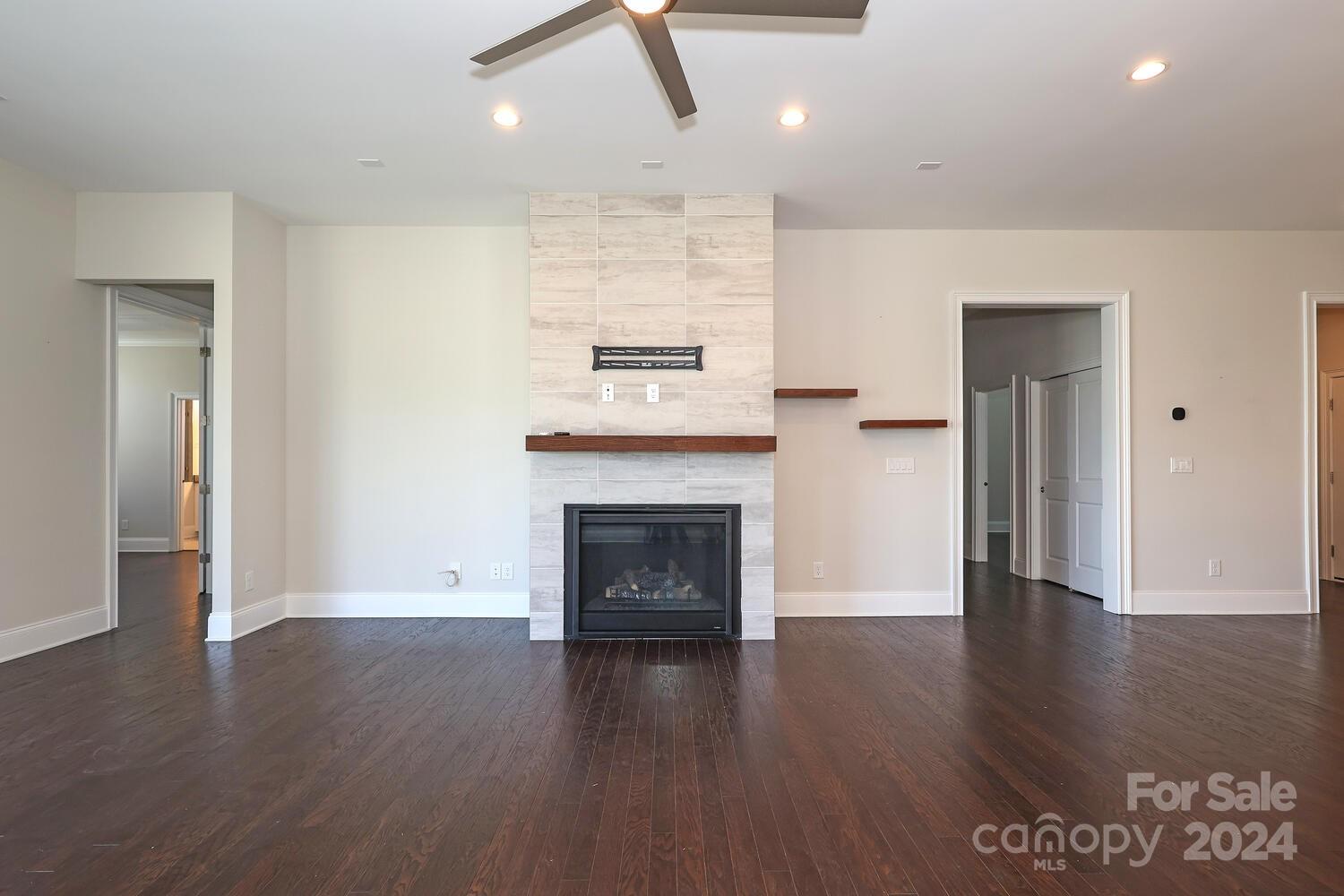 Regency at Palisades - Residential