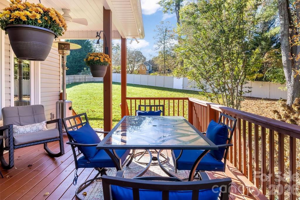 Old Applewood Hollow - Residential