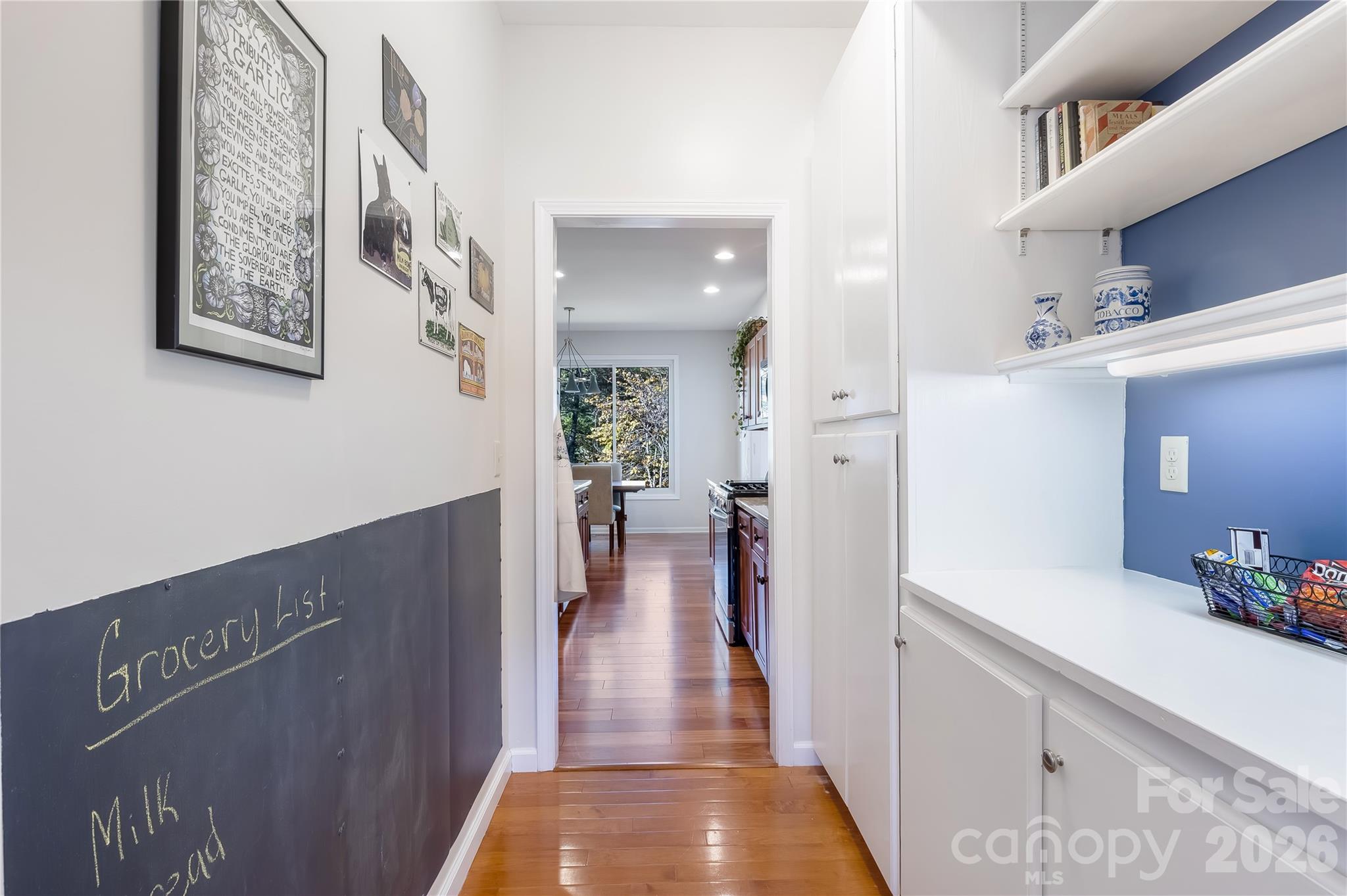 Old Applewood Hollow - Residential