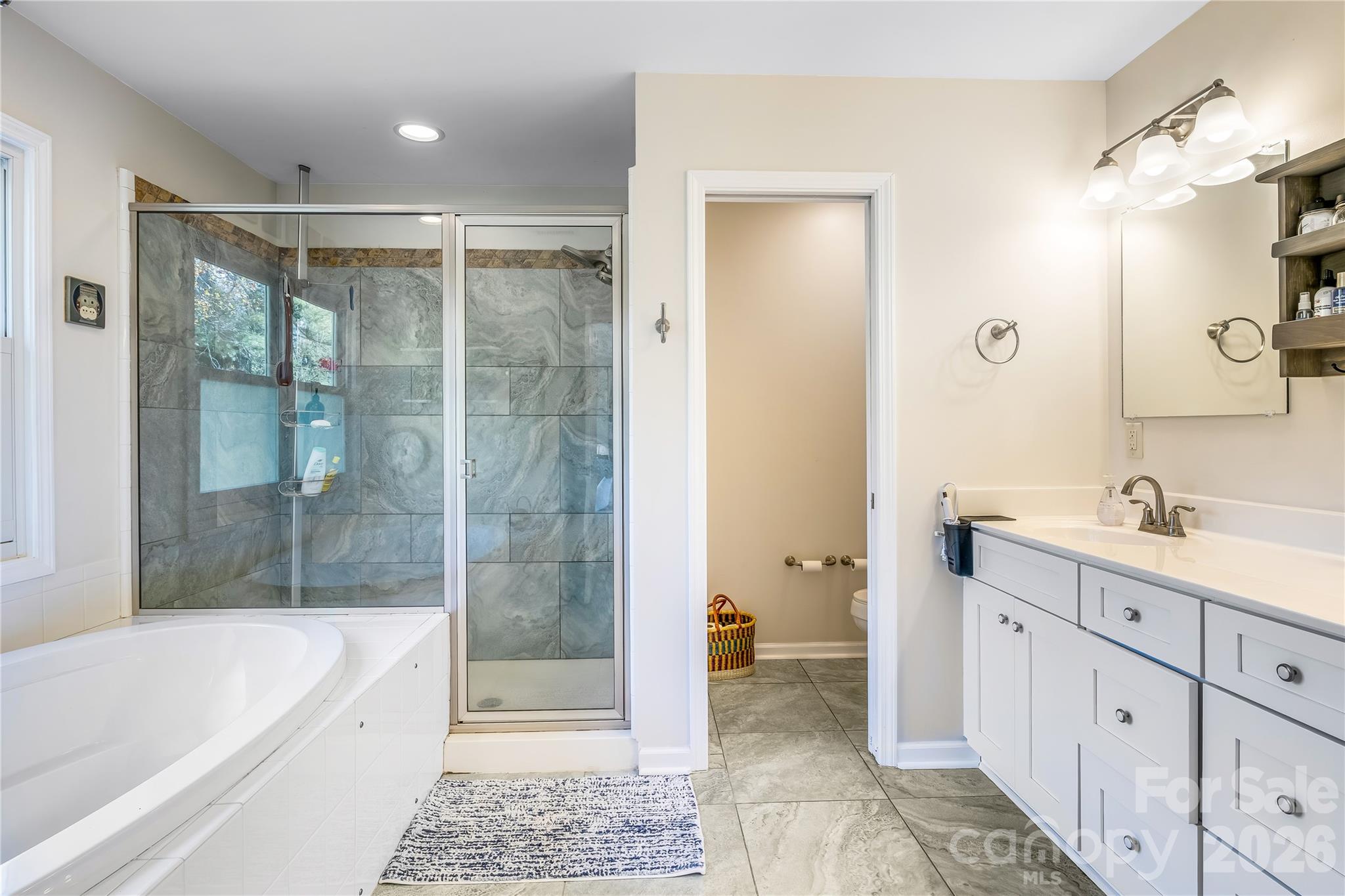 Old Applewood Hollow - Residential