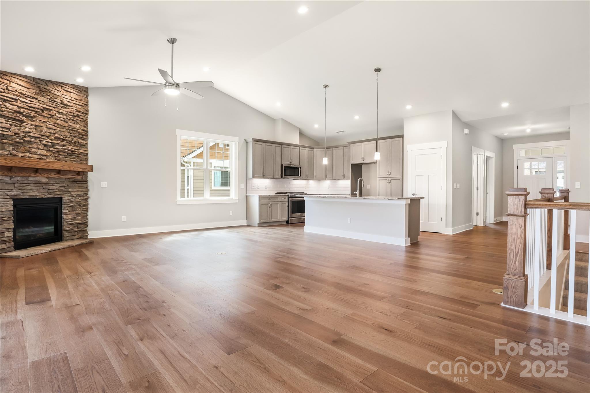 77 Creekside View Drive