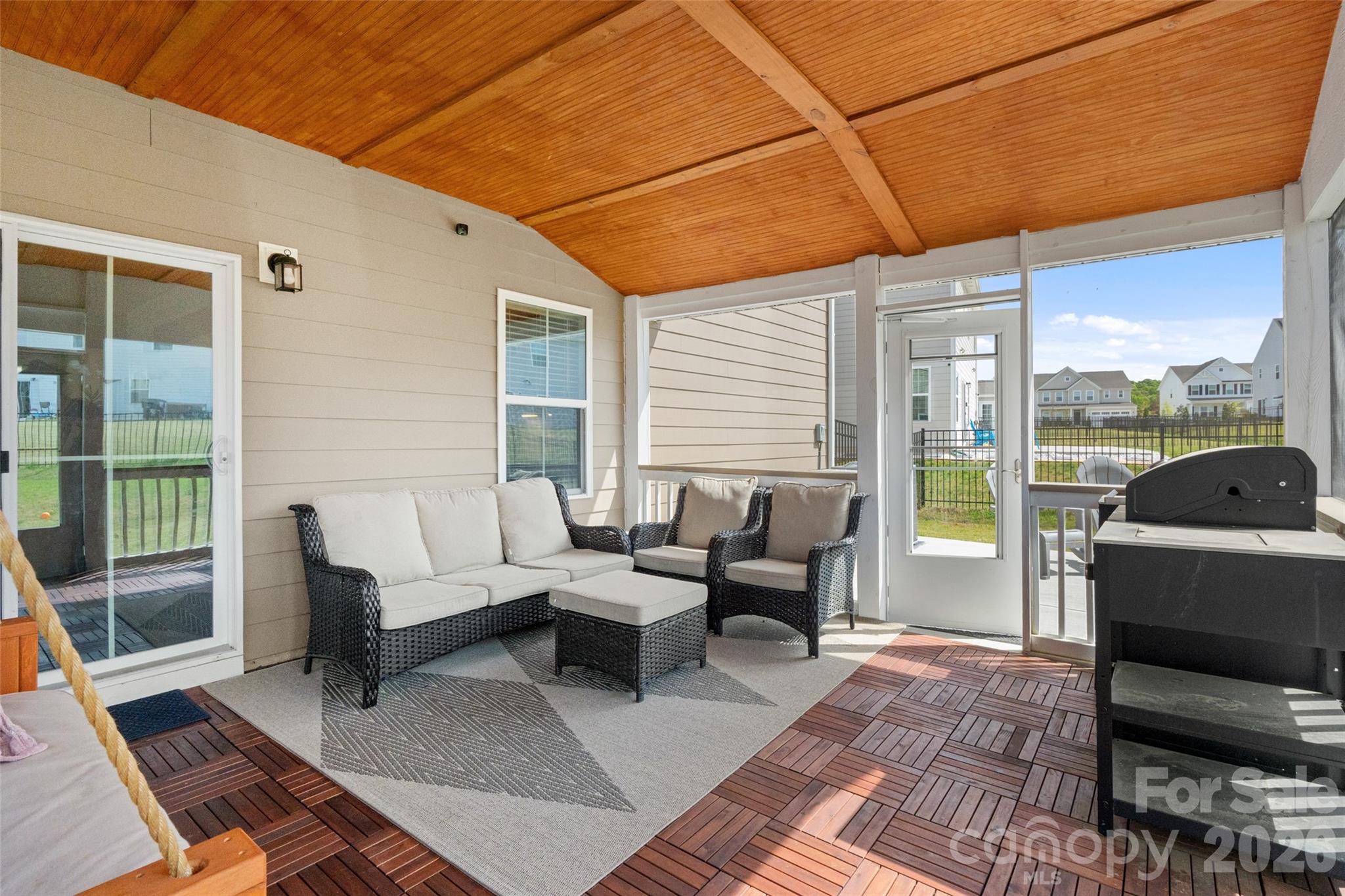 Springshire Creek - Residential