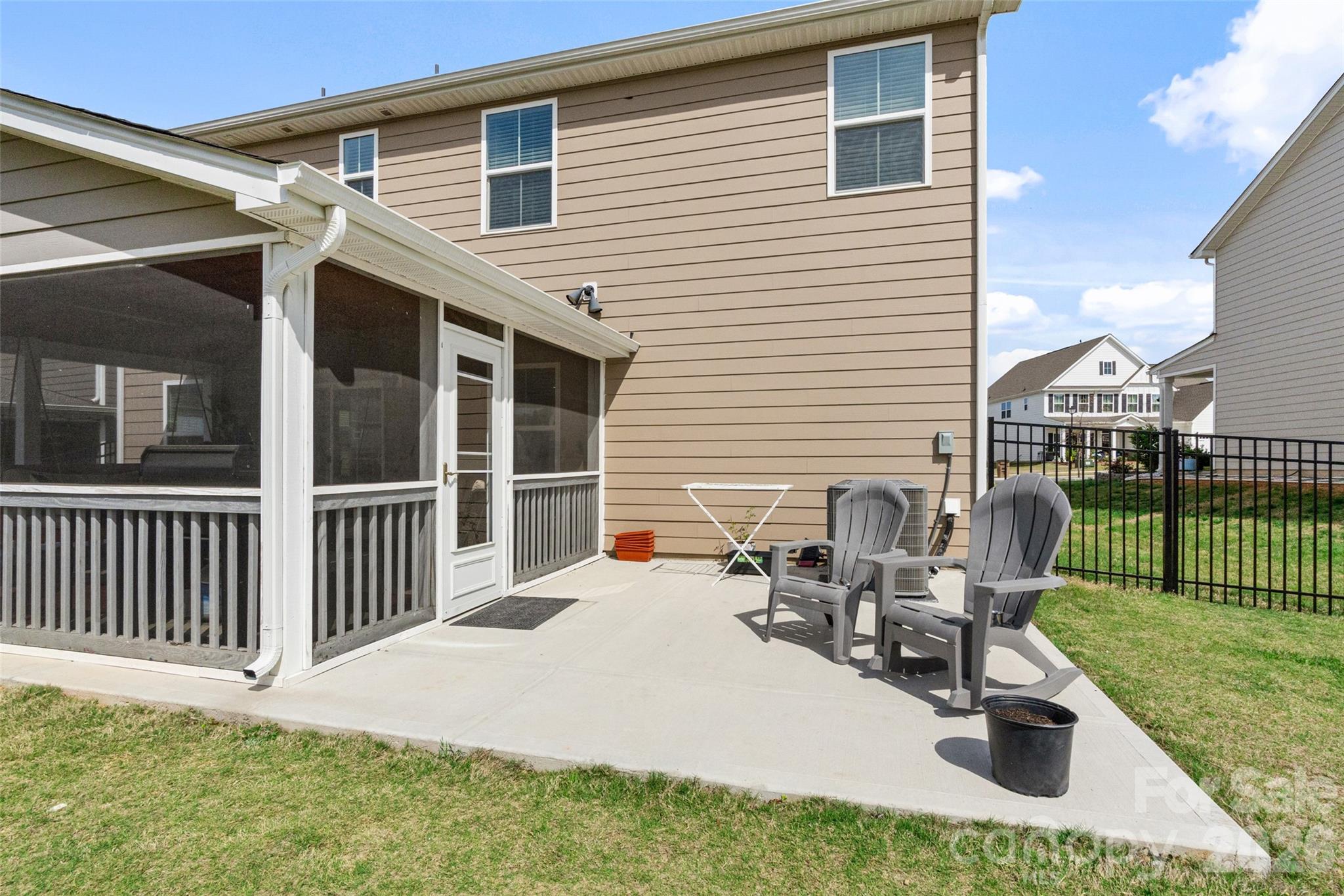 Springshire Creek - Residential