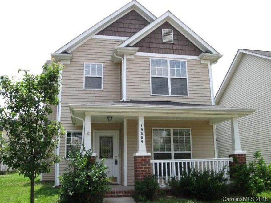 Like new home. Trey ceiling in master bedroom, whirlpool tub and dual vanity in bath. 2 inch blinds. Very close to downtown Cornelius.
