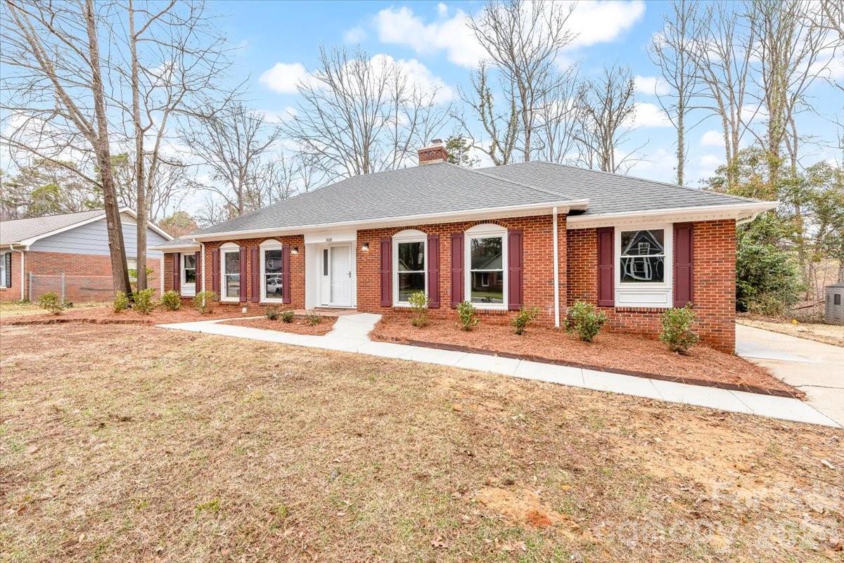 818 Eaglewood Avenue