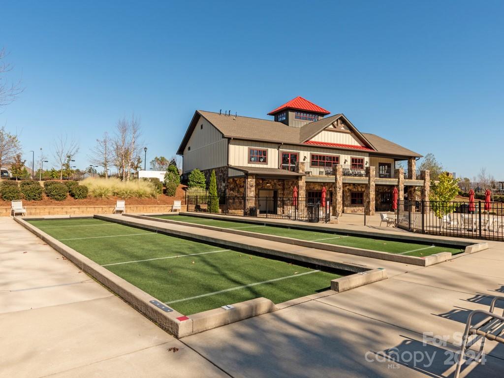 Tree Tops - Residential