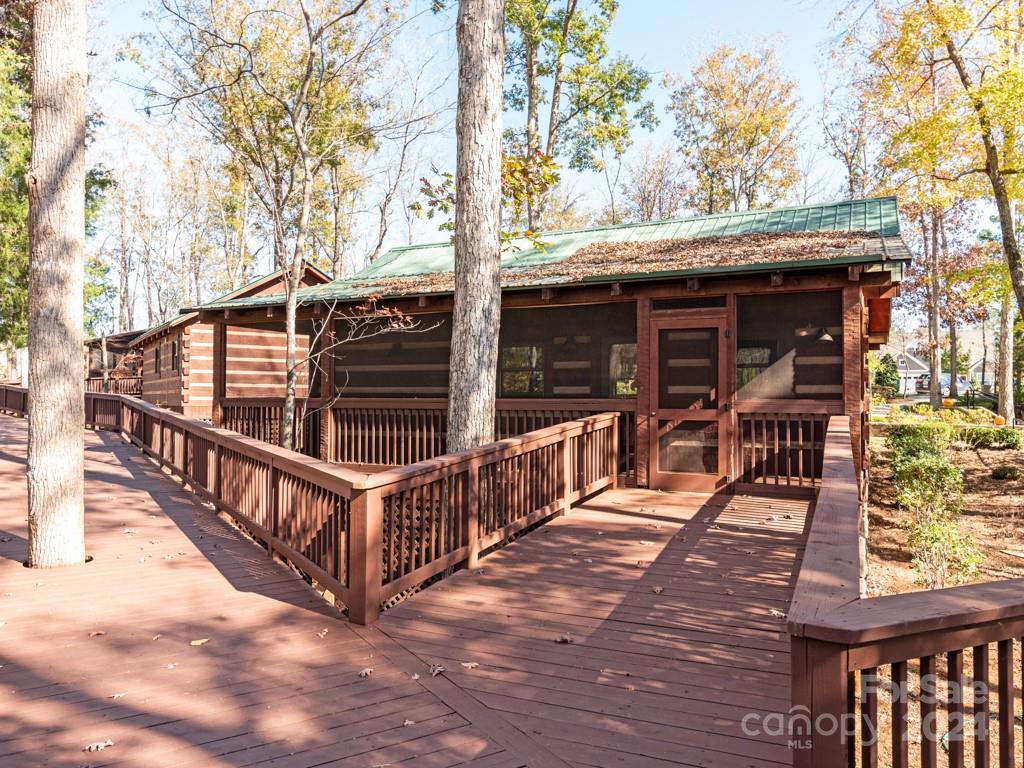 Tree Tops - Residential