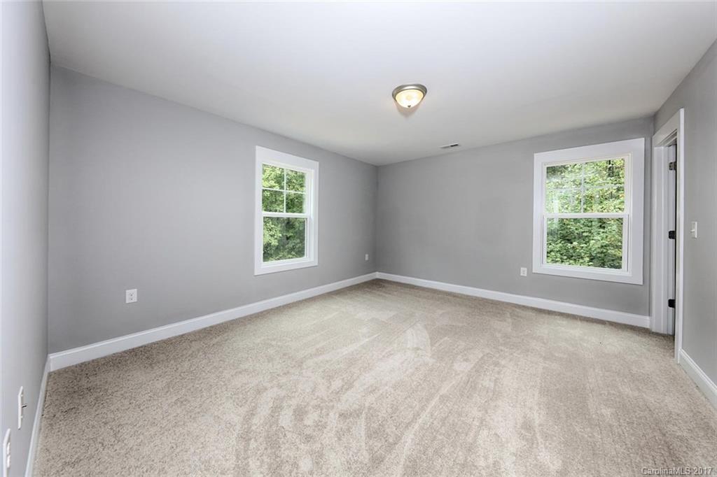 Lake Norman Woods - Residential