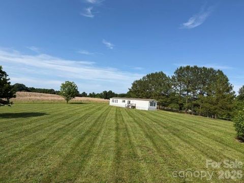 Photo of 32541 Bethlehem Church Road, Norwood, NC 28128 (MLS # 4388994)