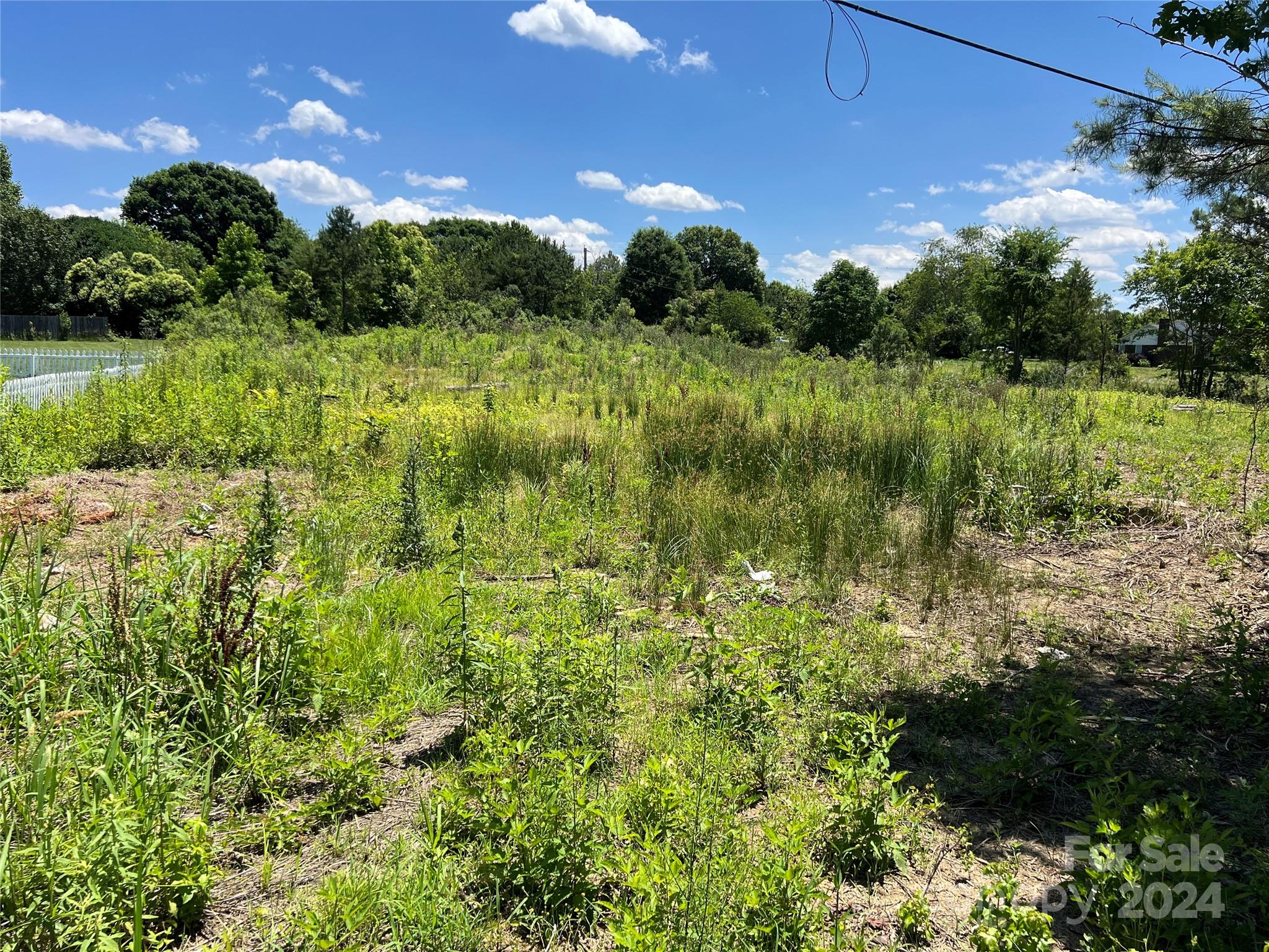 Colonial Village - Land