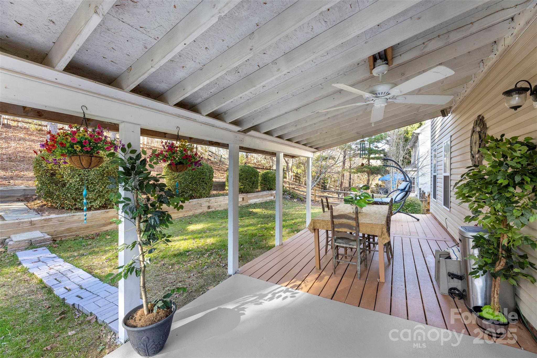 2133 Majestic Poplar Drive