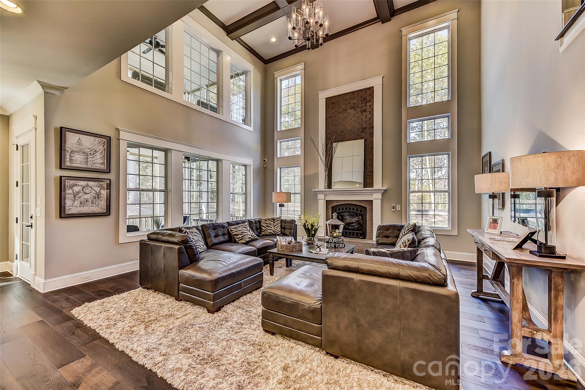 752 Lynderhill Lane