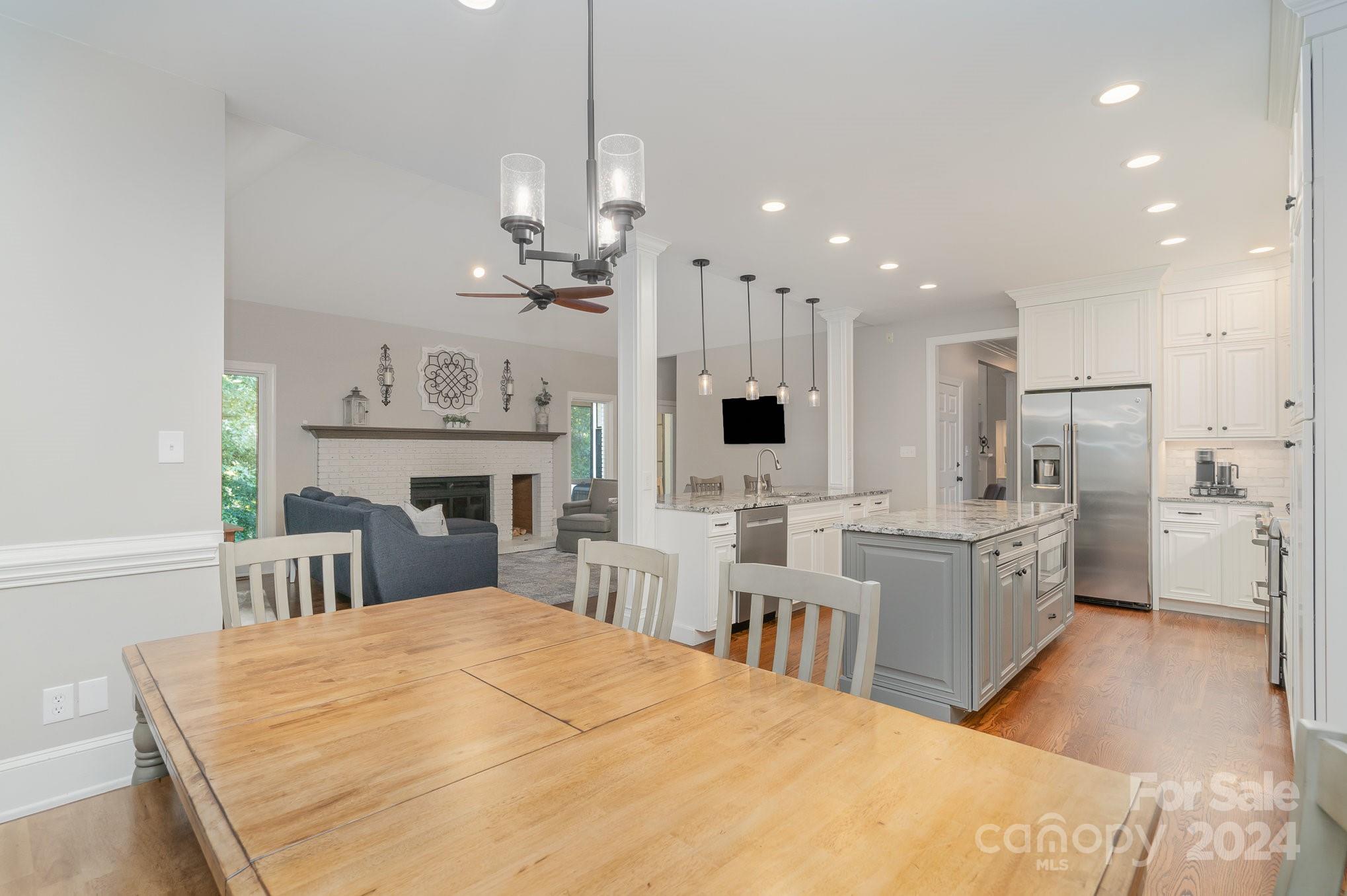 Royal Oaks - Residential