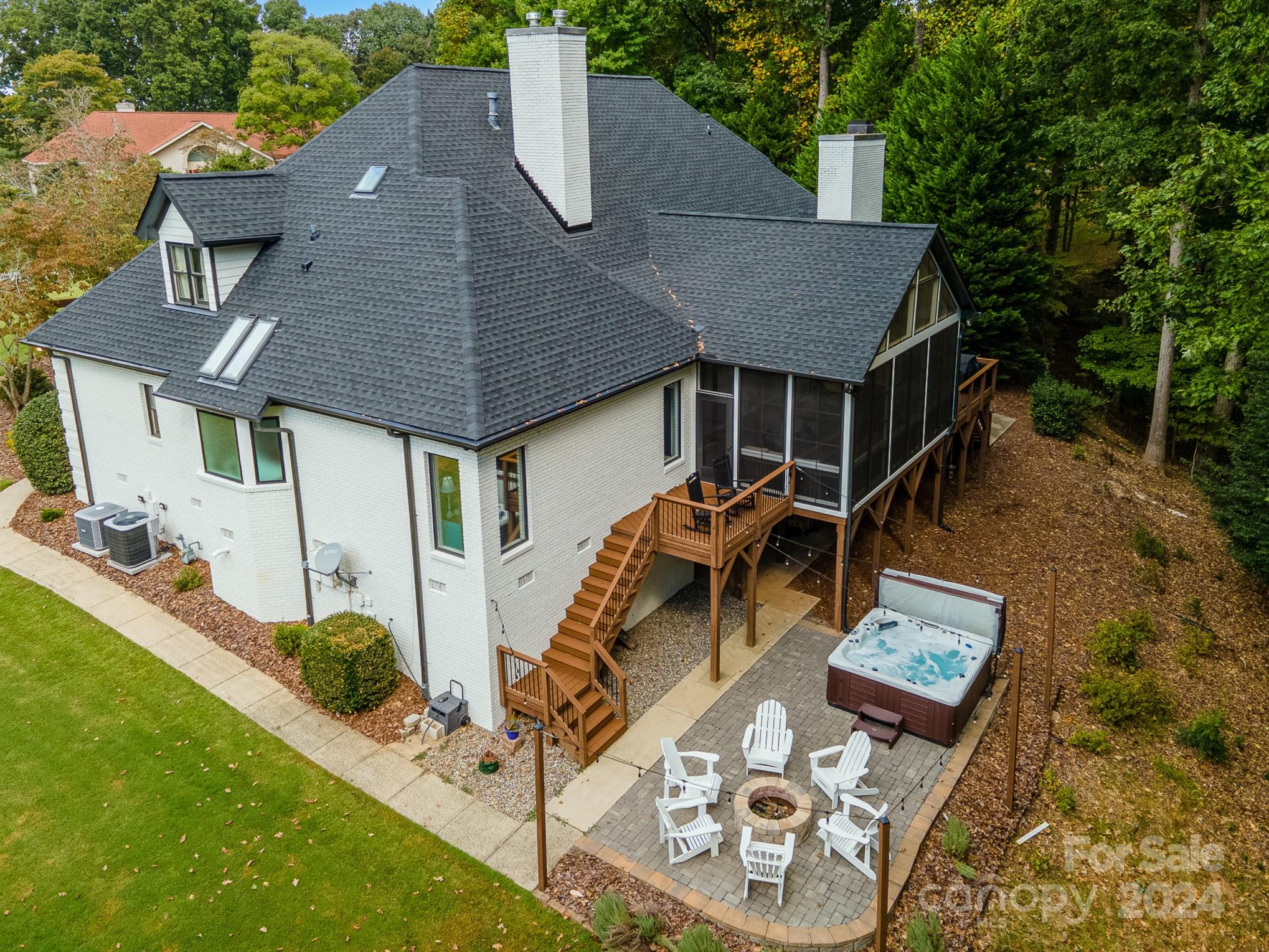 Royal Oaks - Residential