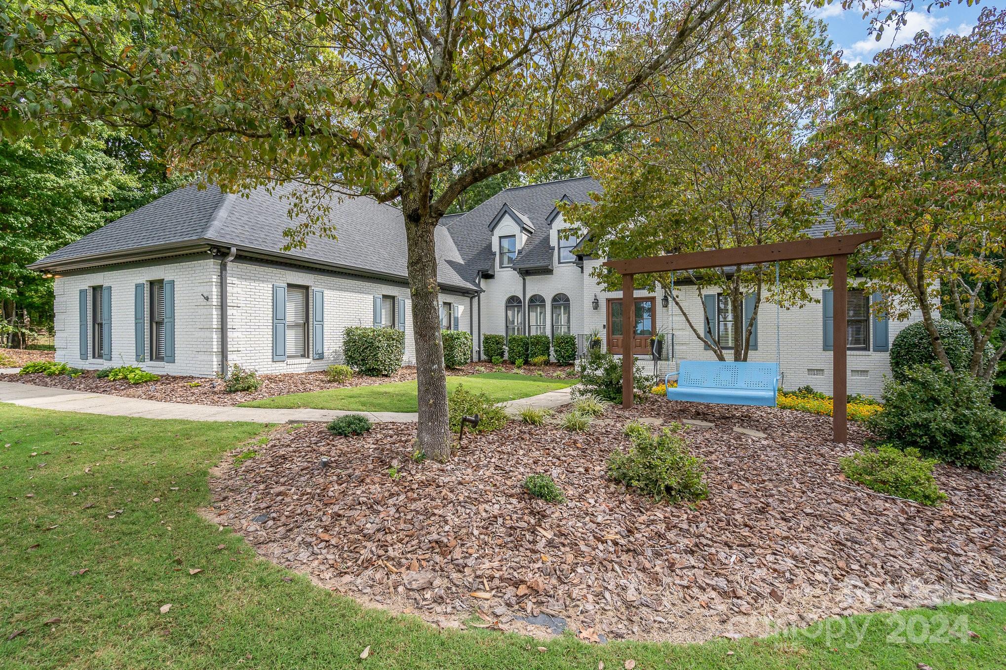 Royal Oaks - Residential