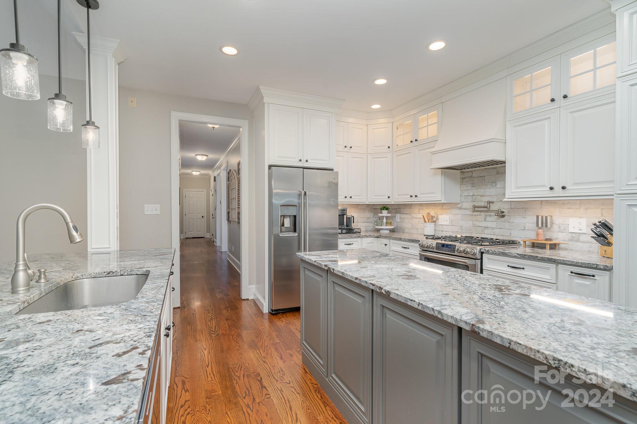 Royal Oaks - Residential