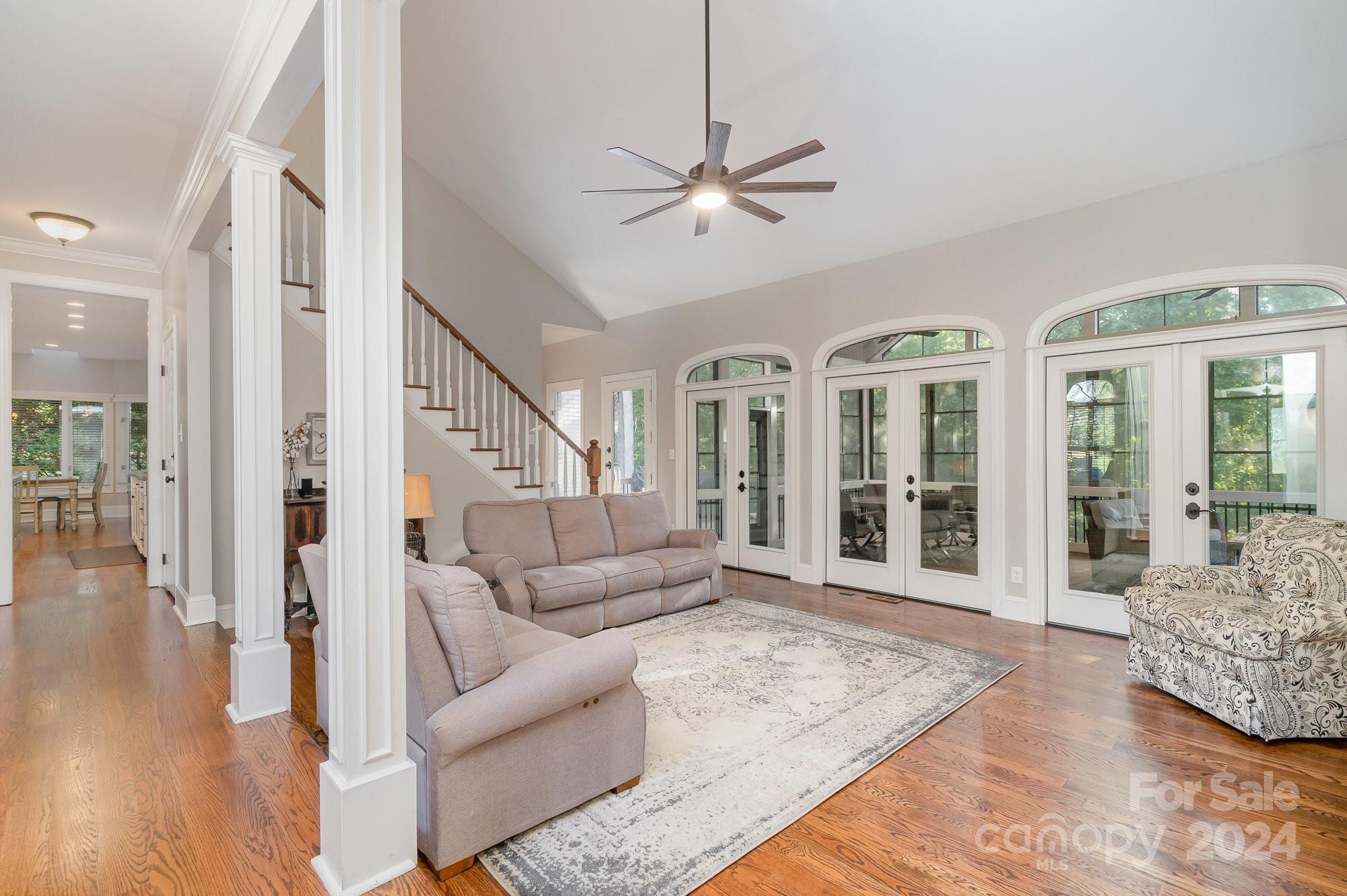 Royal Oaks - Residential