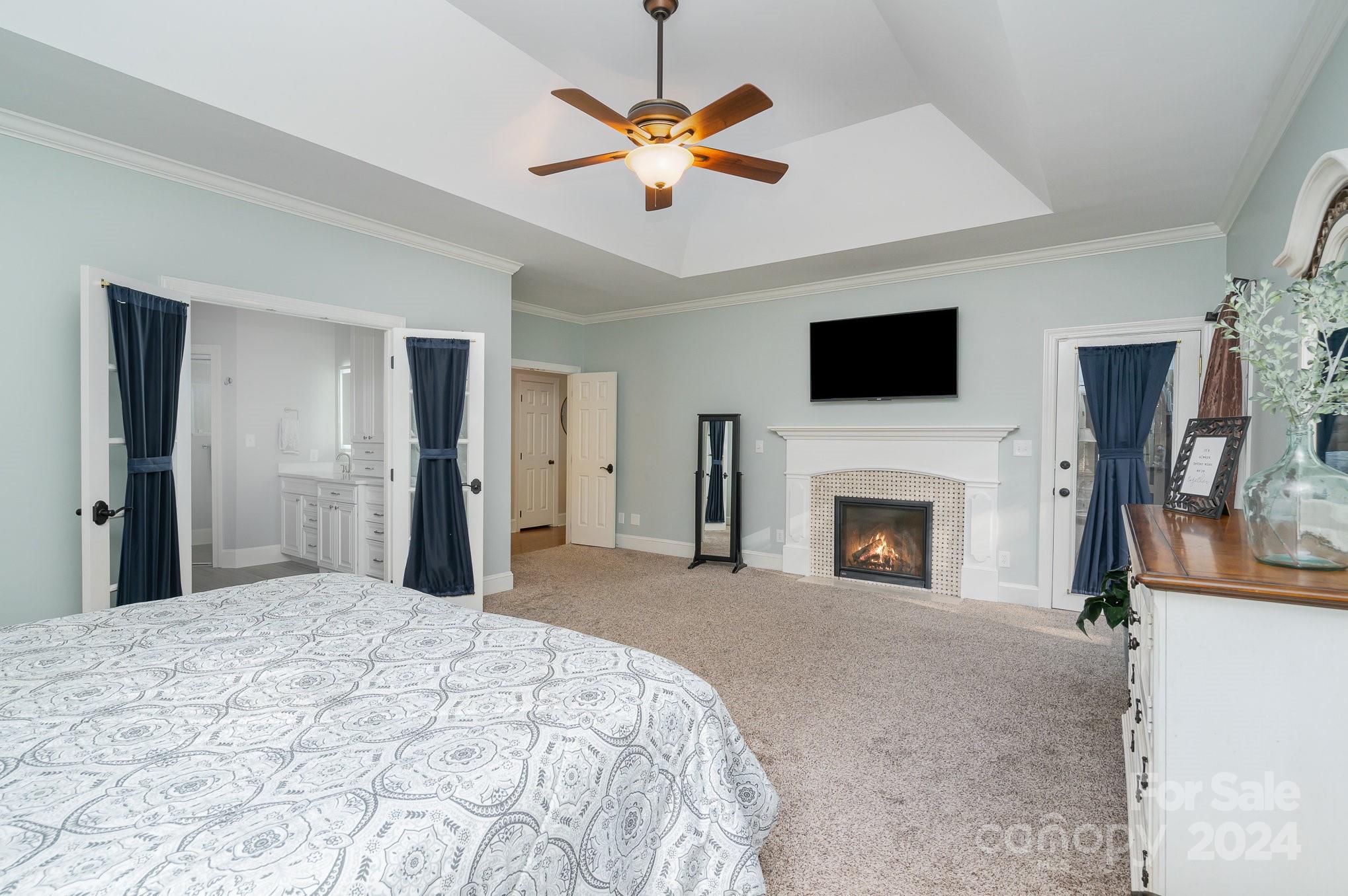 Royal Oaks - Residential