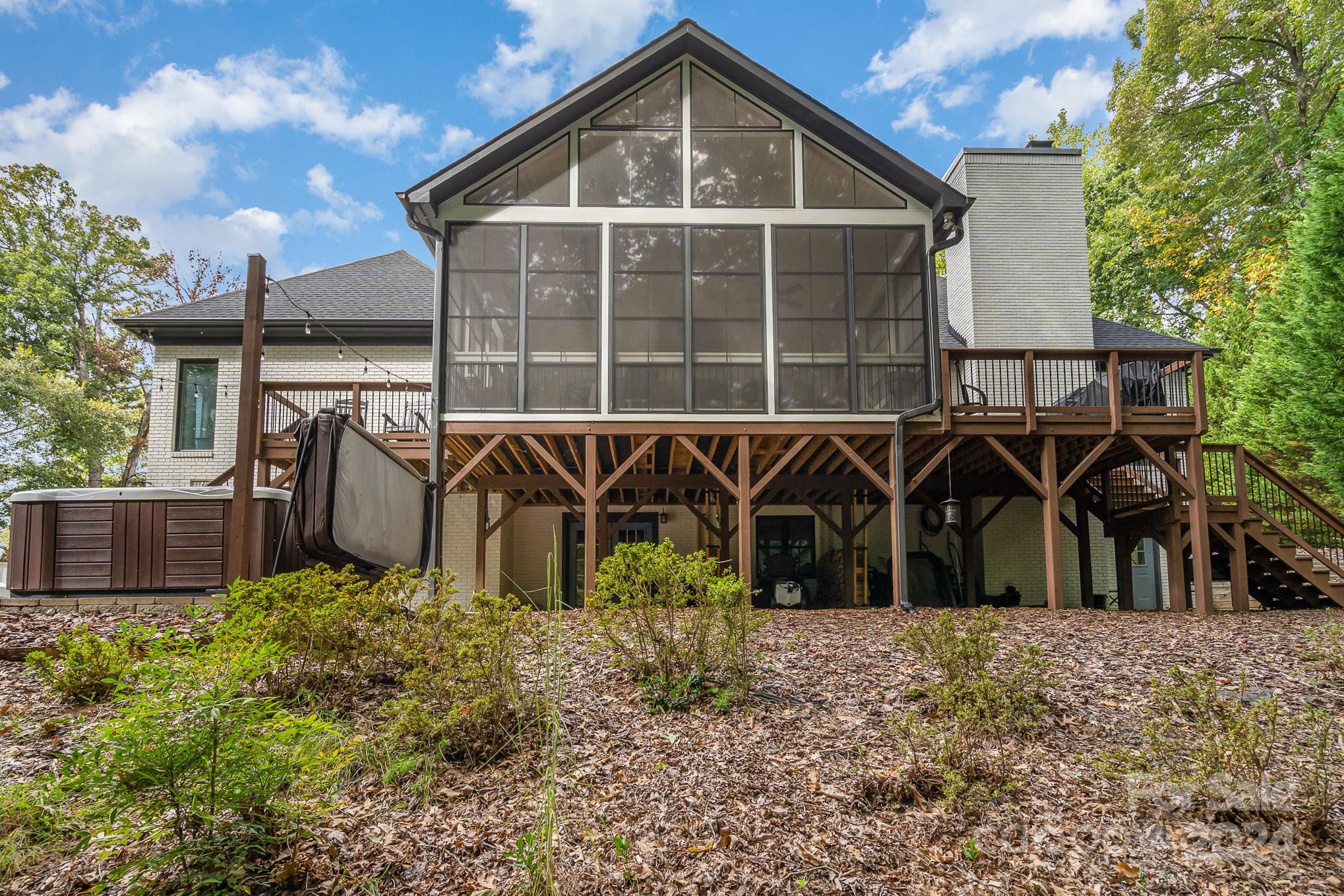 Royal Oaks - Residential