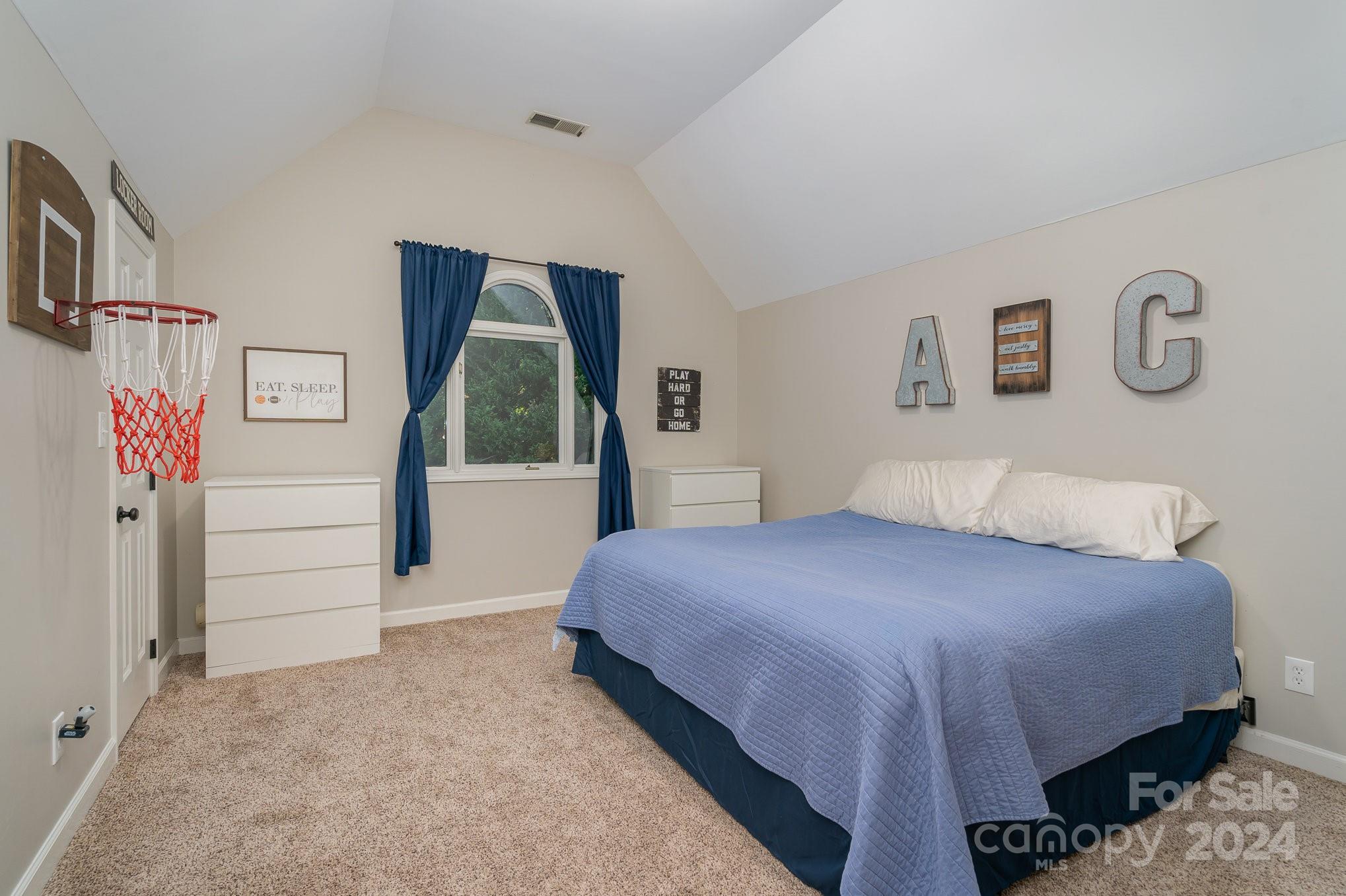 Royal Oaks - Residential