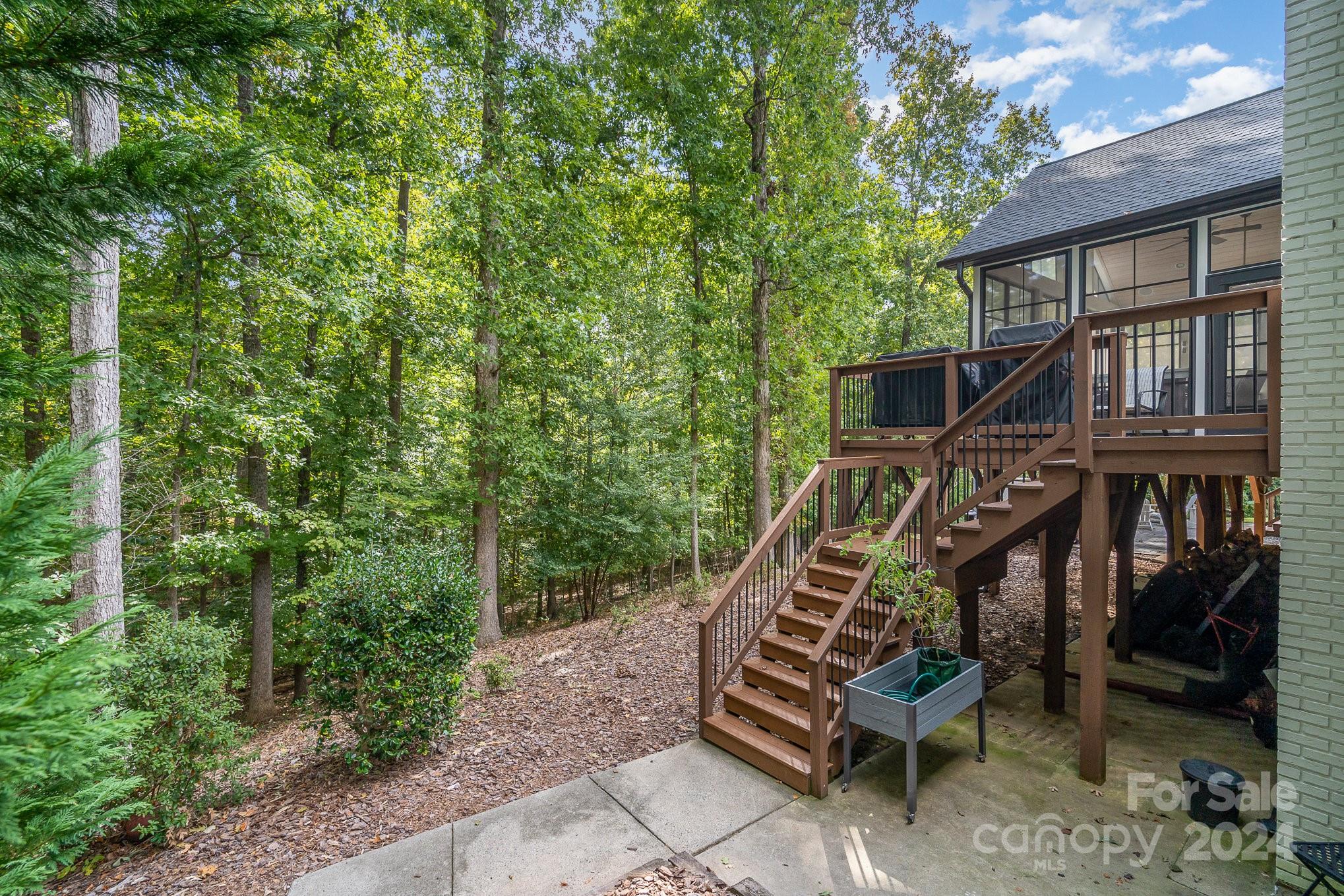 Royal Oaks - Residential