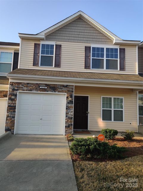 11148 Kanturk Court Charlotte NC 28213