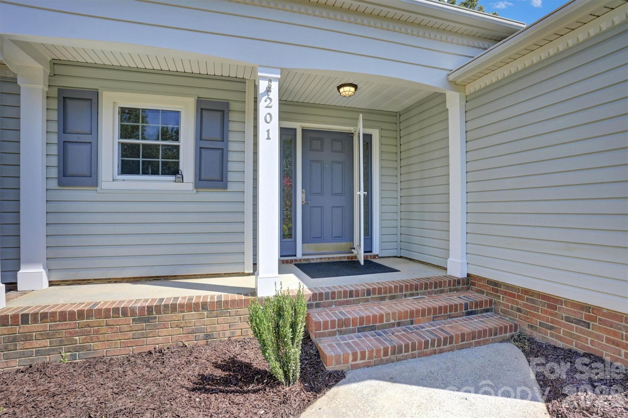 201 Sandymead Road