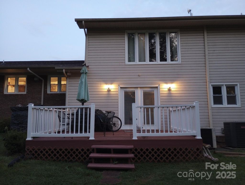 listing image 24