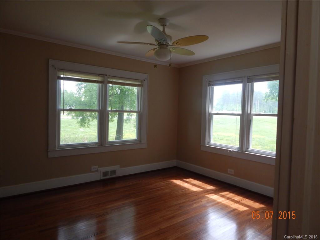 Emmanuel Crossing - Residential