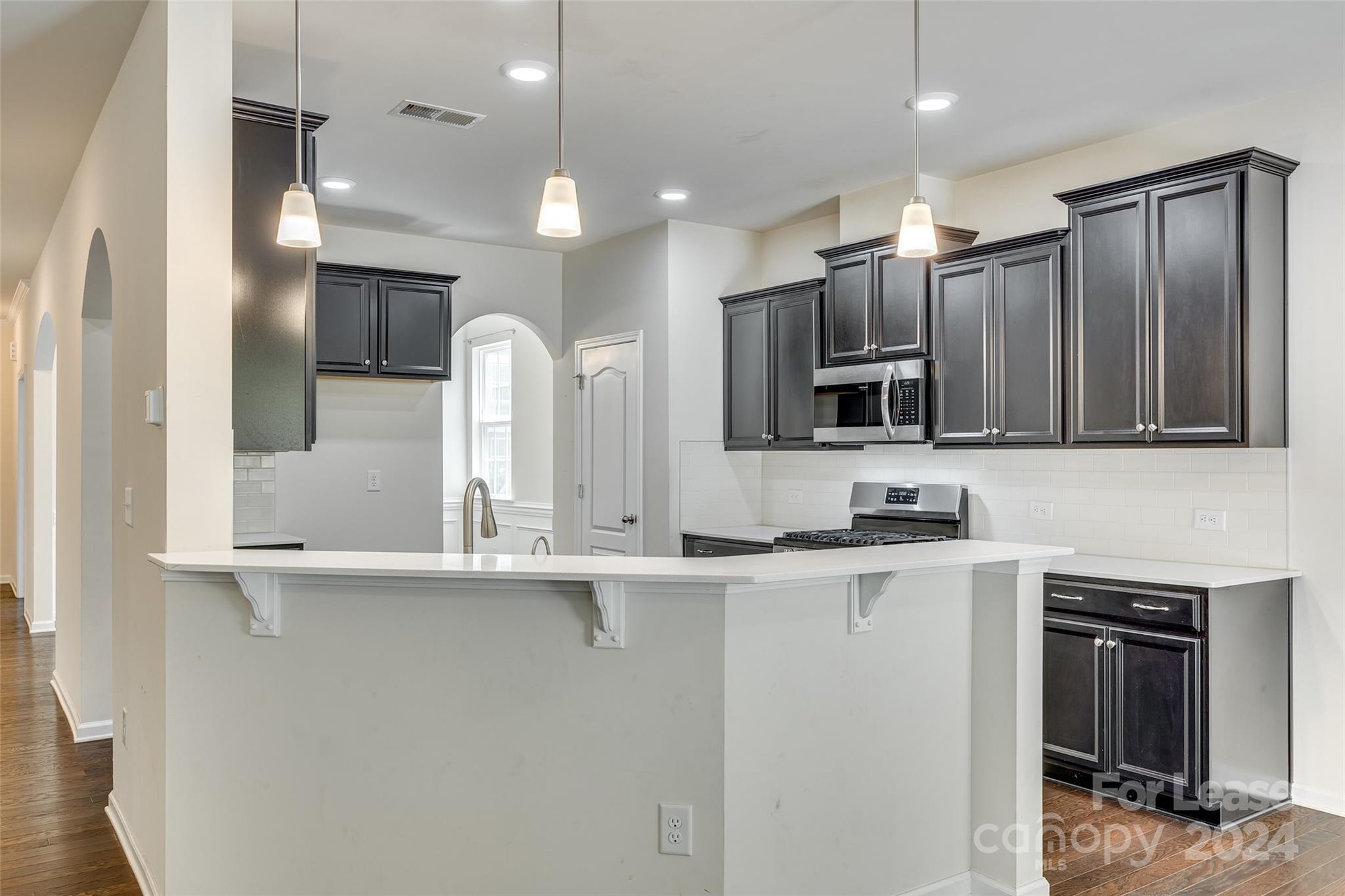 Oakland Pointe - Residential Lease