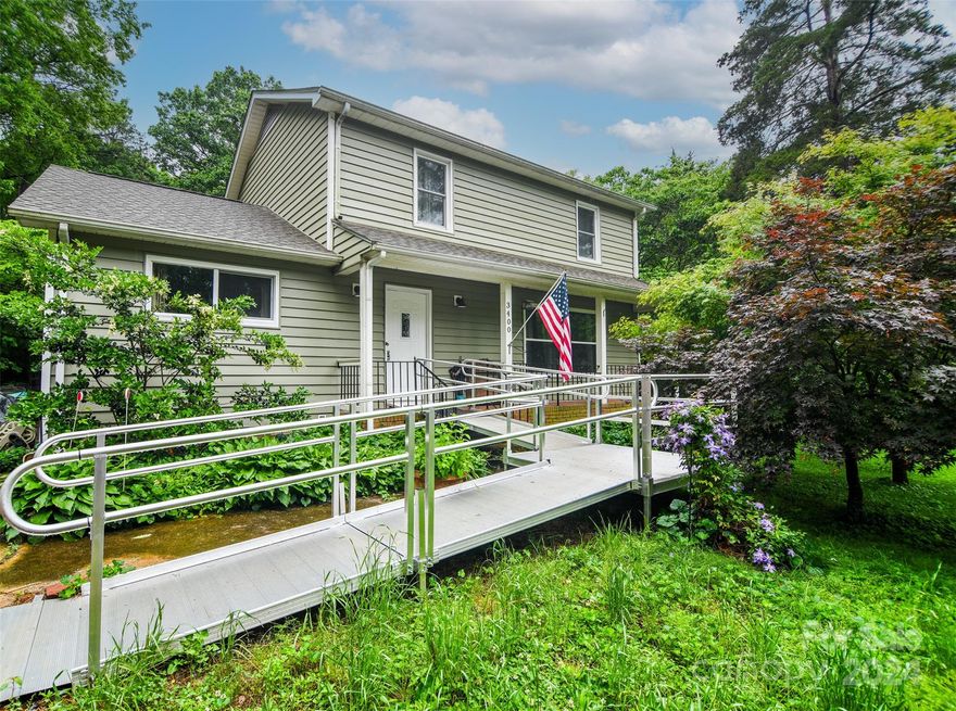 A rare opportunity to get in on a great home in Charlotte for under $350,000! This home is in a quiet neighborhood and positioned on a cul-de-sac, 0.70 acre lot! No HOA! Only 8 miles from uptown Charlotte, 8 miles from Southpark, 6 miles to downtown Matthews! A short drive to Independence Highway, E.W.T Harris and plenty of restaurants and shops!

The owners have loved and cared for this home. Many updates including... roof (2023), vinyl siding (2020), energy efficient windows (2019), HVAC (2013) and septic tank just recently pumped and the main line replaced (2024). Come add your personal touch and call this place home!