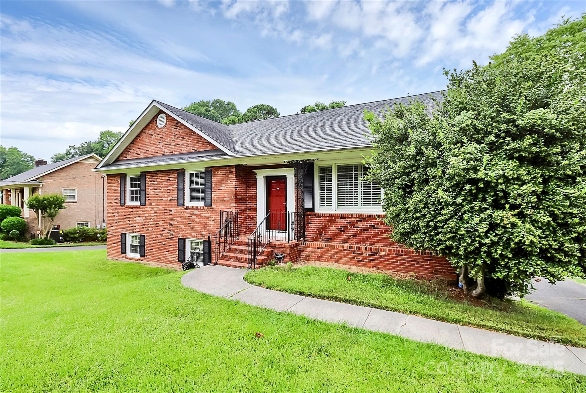 6908 Lancer Drive