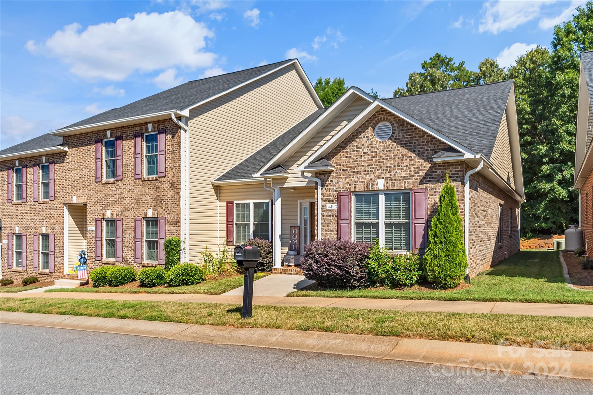 Thornbury Village - Residential