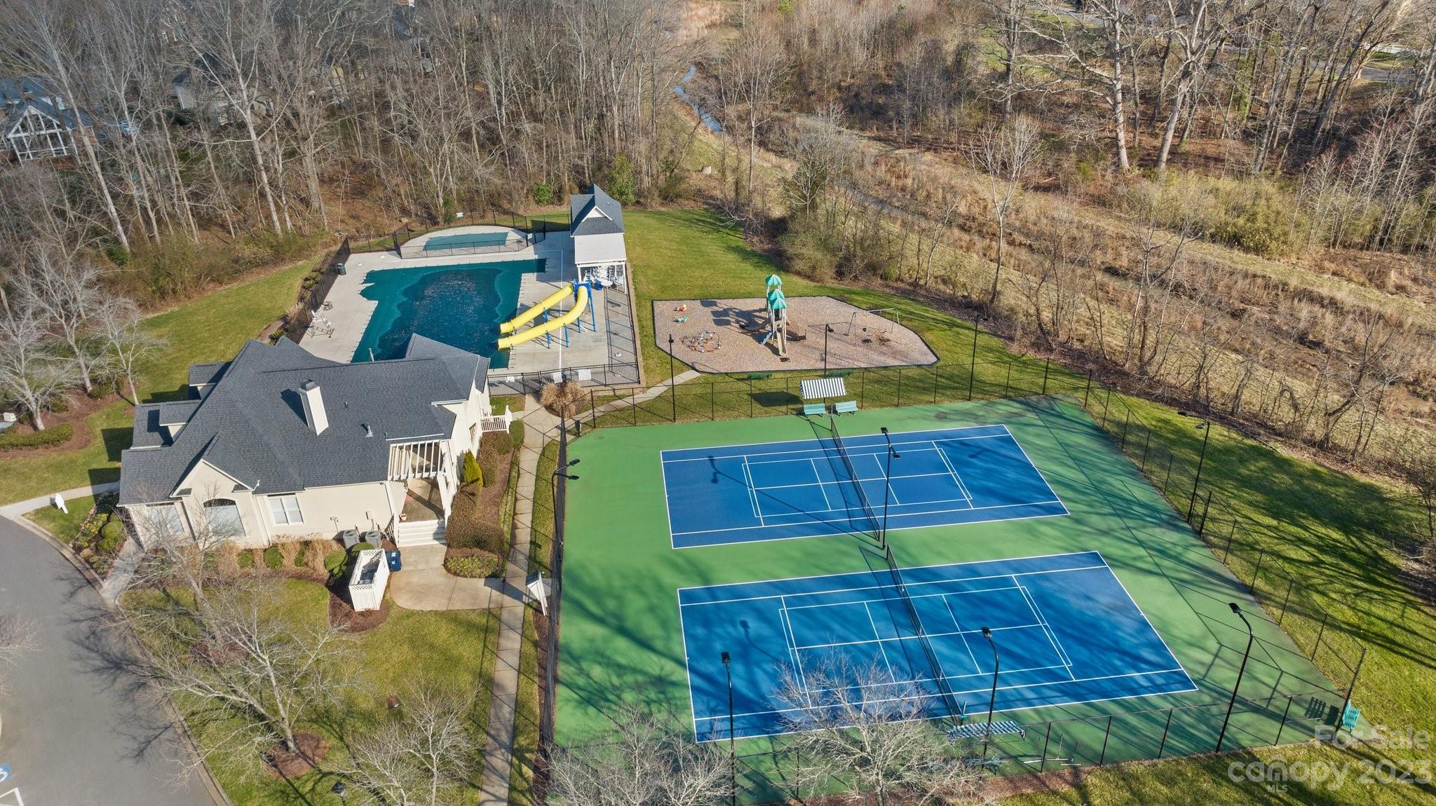 The Hamptons - Residential