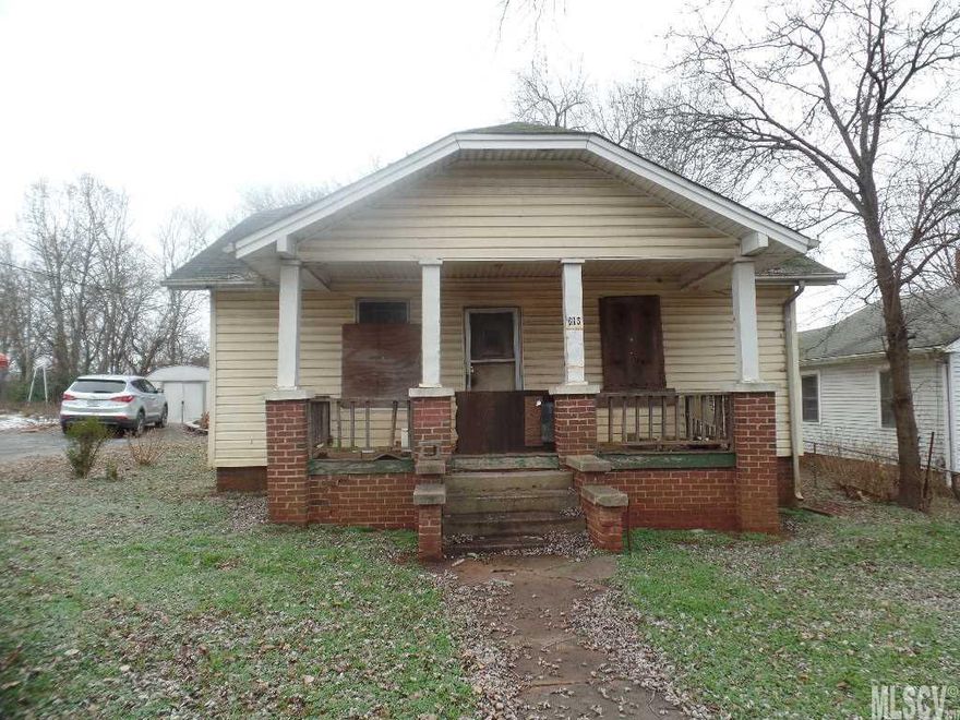 Handyman Special!  3br/1ba home located in Newton. Has been vacant for several years, owners to make no repairs and have no knowledge if any systems work.  Home has holes in floor & ceiling due to roof leak - be extremely careful upon entry!! Do not block driveway! Driveway is on neighbors property.
