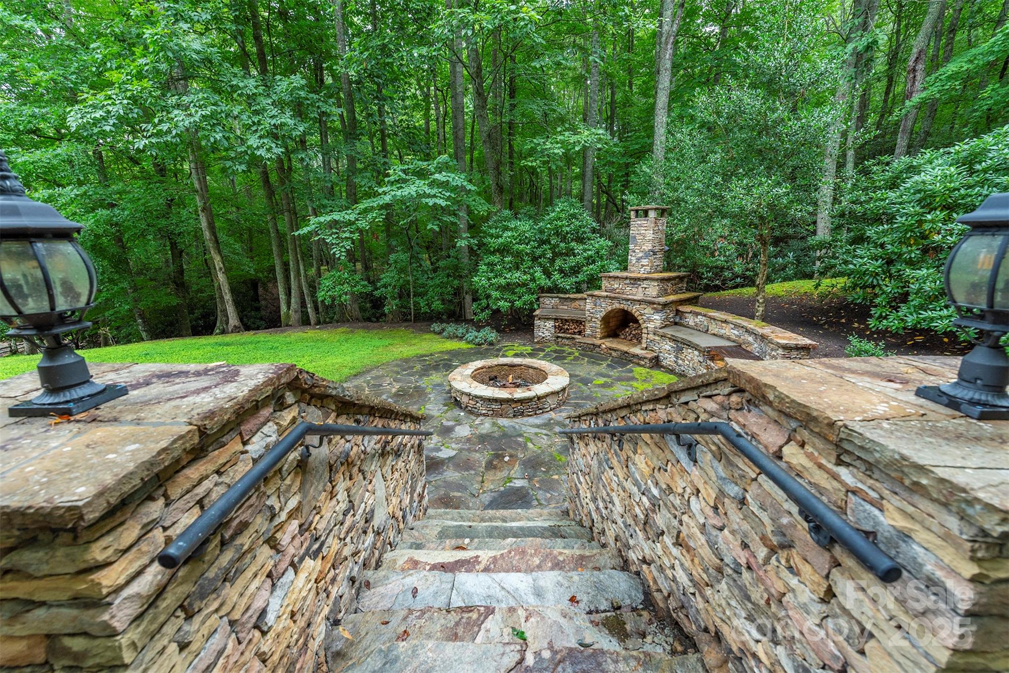 THE COVE AT CELO MOUNTAIN - Land