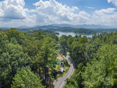 A home in Waynesville