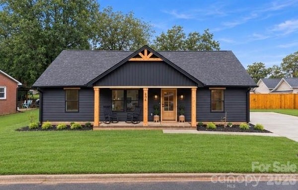 304 E GARDEN STREET, LANDIS, NC 28088 - Image 2e983e0ceecc77a30756bc61b2603d77/350187422
