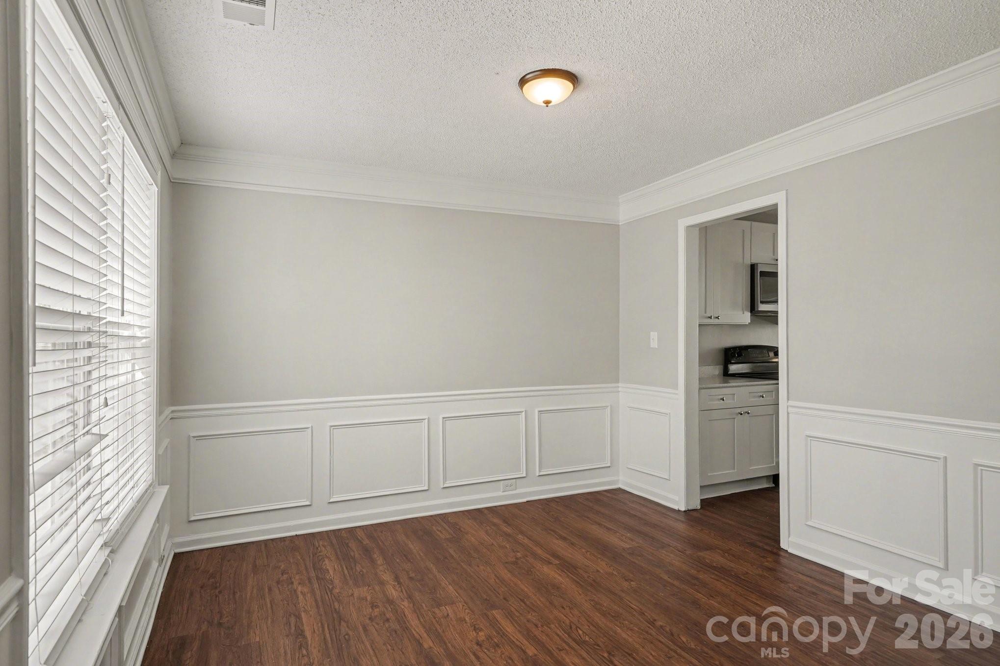 Laurel Ridge - Residential